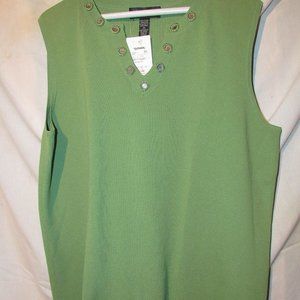 Cable and Gauge Green Sleeveless Sweater